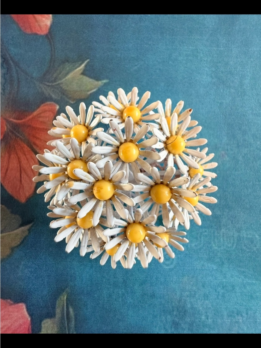 Large Vintage Daisy Cluster Brooch - White and Yellow Women Accessories